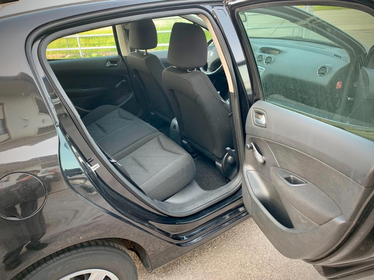 Peugeot 308 1.6 8V HDi