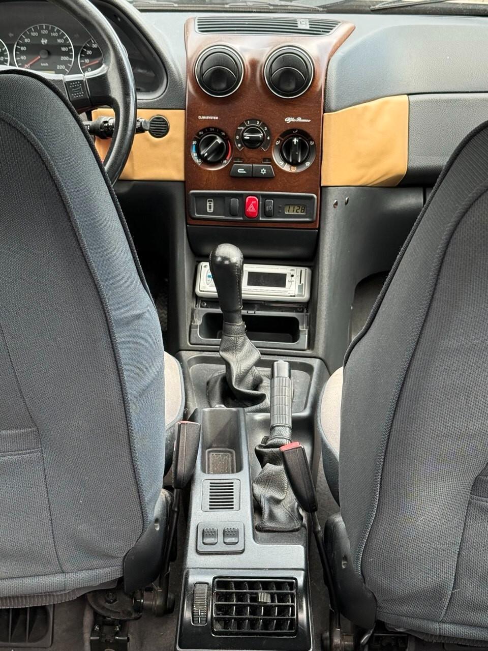 Alfa Romeo 146 1.6i 16V Twin Spark cat L