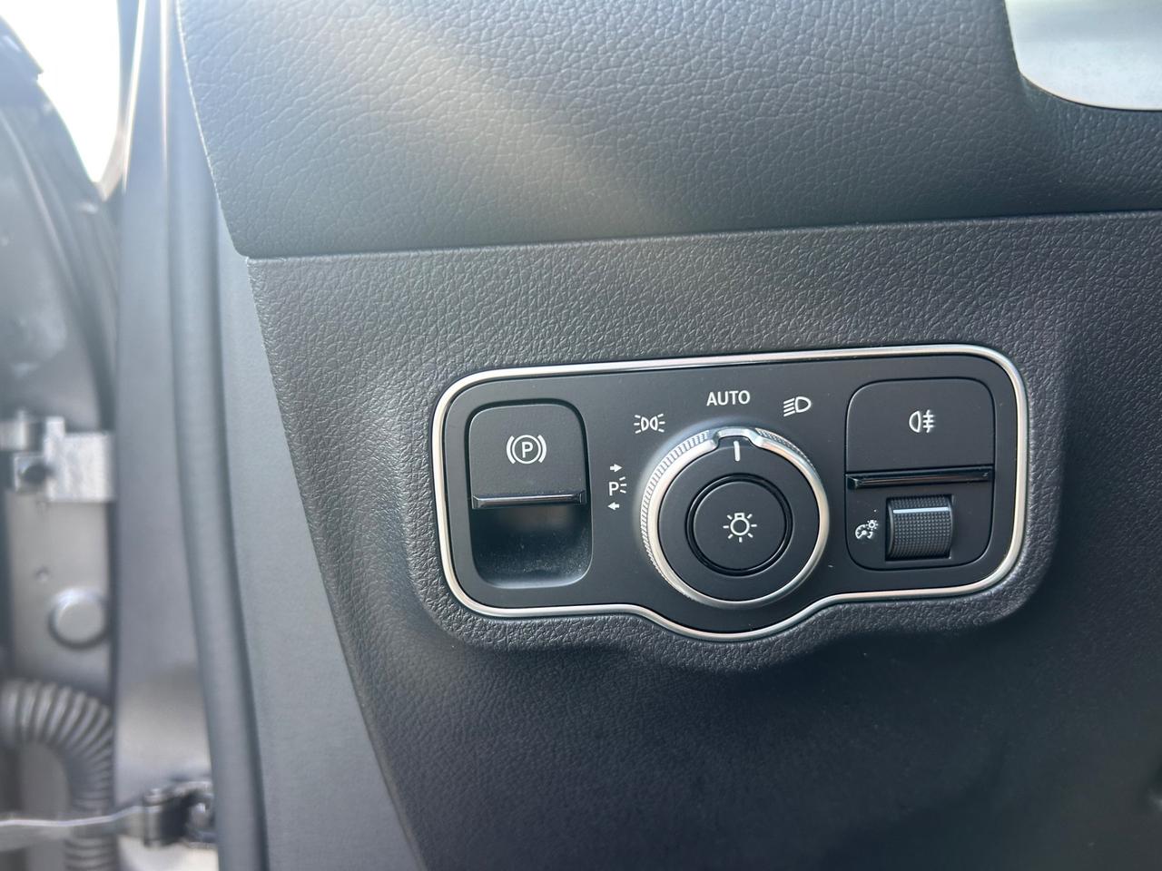 Mercedes-benz GLB 200 d Automatic 4Matic AMG Line Premium Plus TETTO APRIBILE