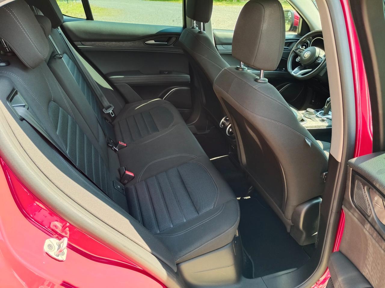 Alfa Romeo Stelvio 2.2 Turbodiesel 160 CV AT8 RWD