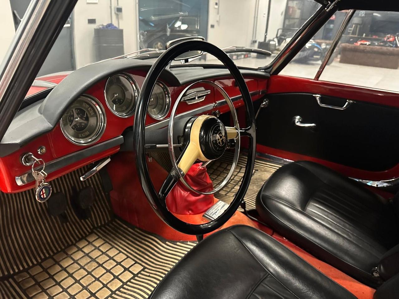 Alfa Romeo Giulietta spider Veloce