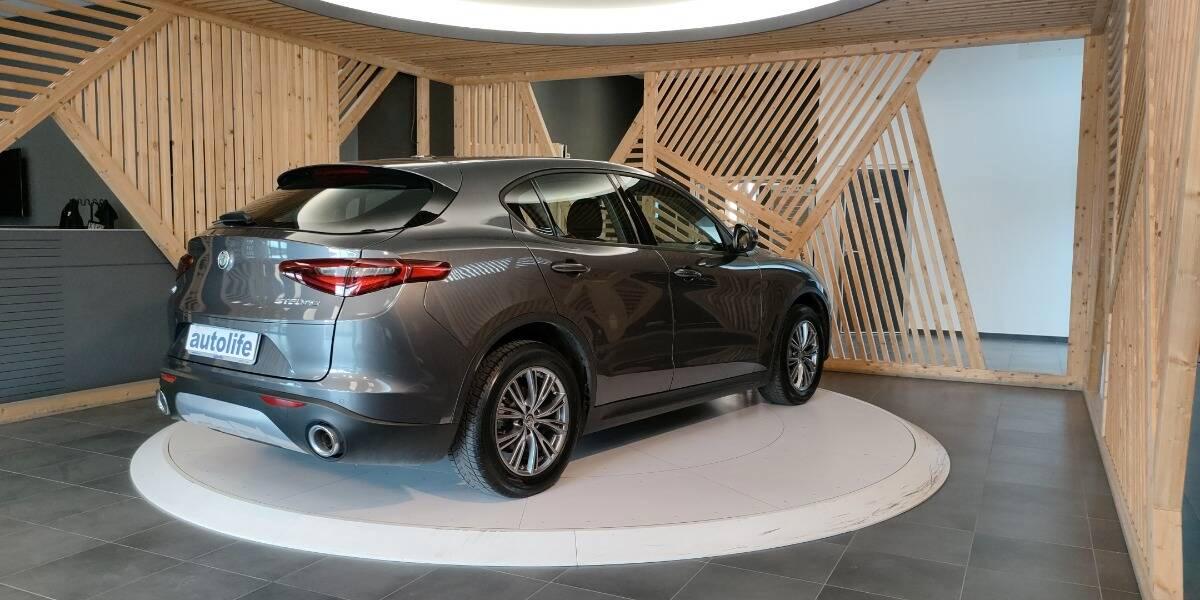 Alfa Romeo Stelvio 2.2 t Business rwd 190cv auto