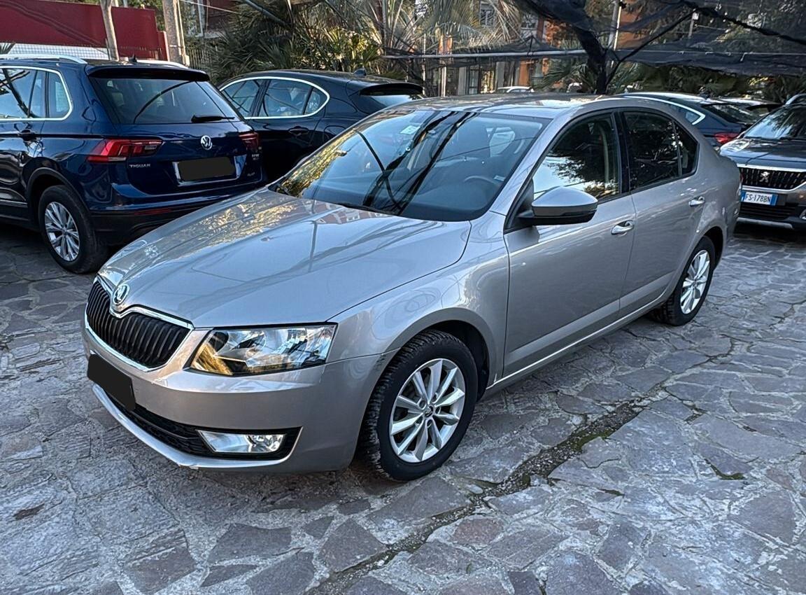 Skoda Octavia 1.6 TDI 105 CV Elegance