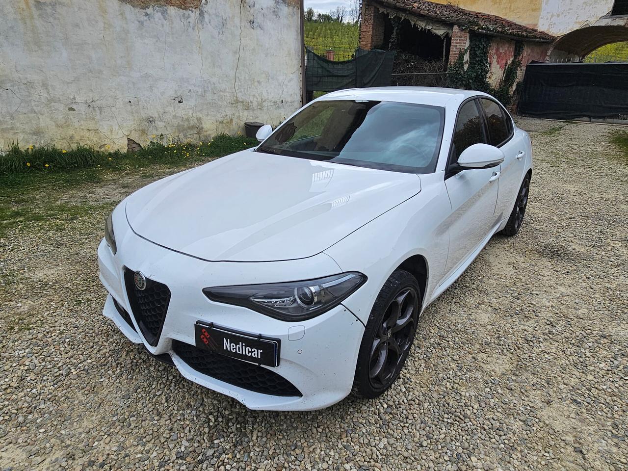 Alfa Romeo Giulia 2.2 Turbodiesel 210 CV AT8 AWD Q4 Veloce