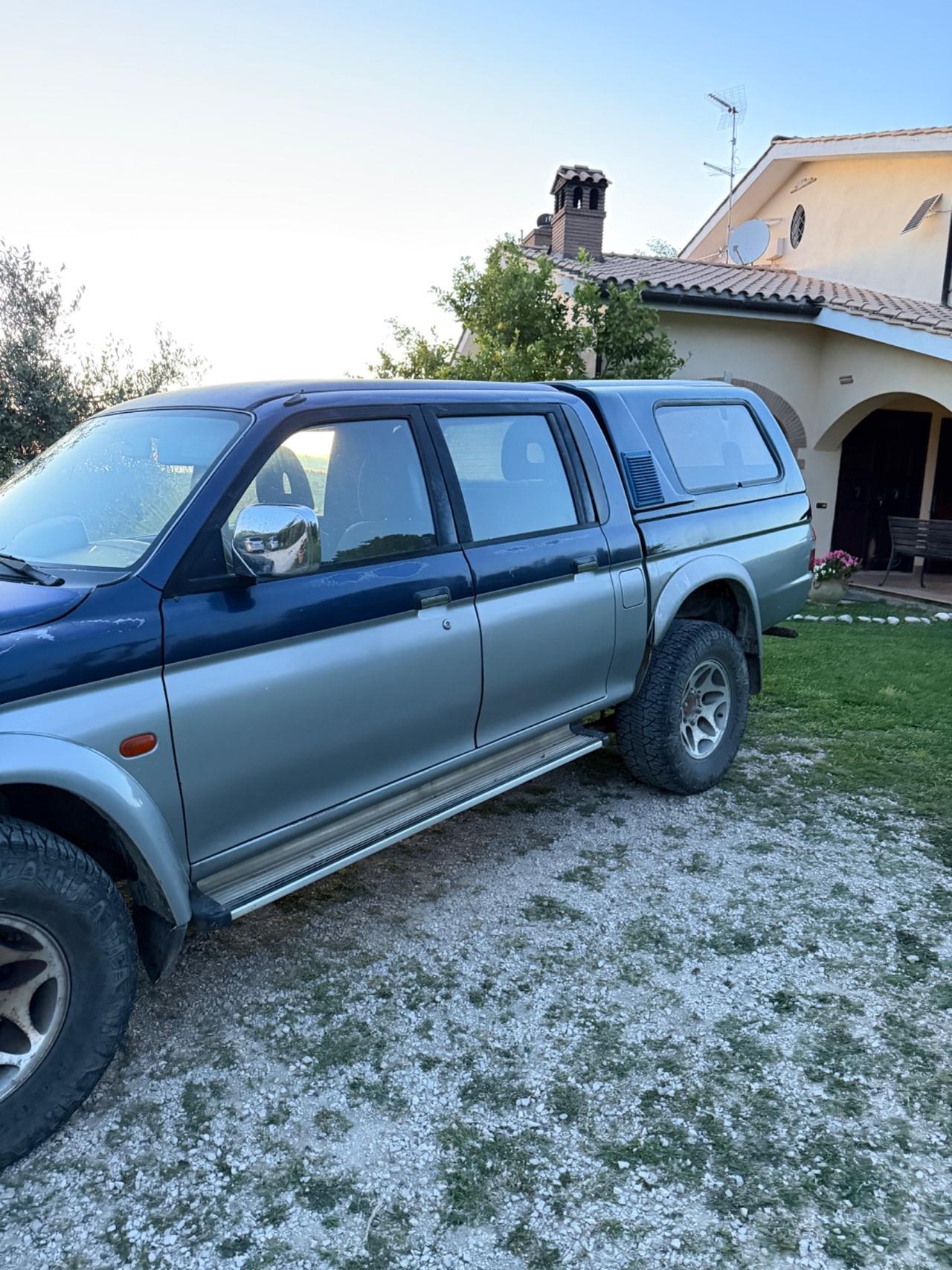 Mitsubishi L200 2.5 TDI 4WD Club Cab Pup. GLS Targ.