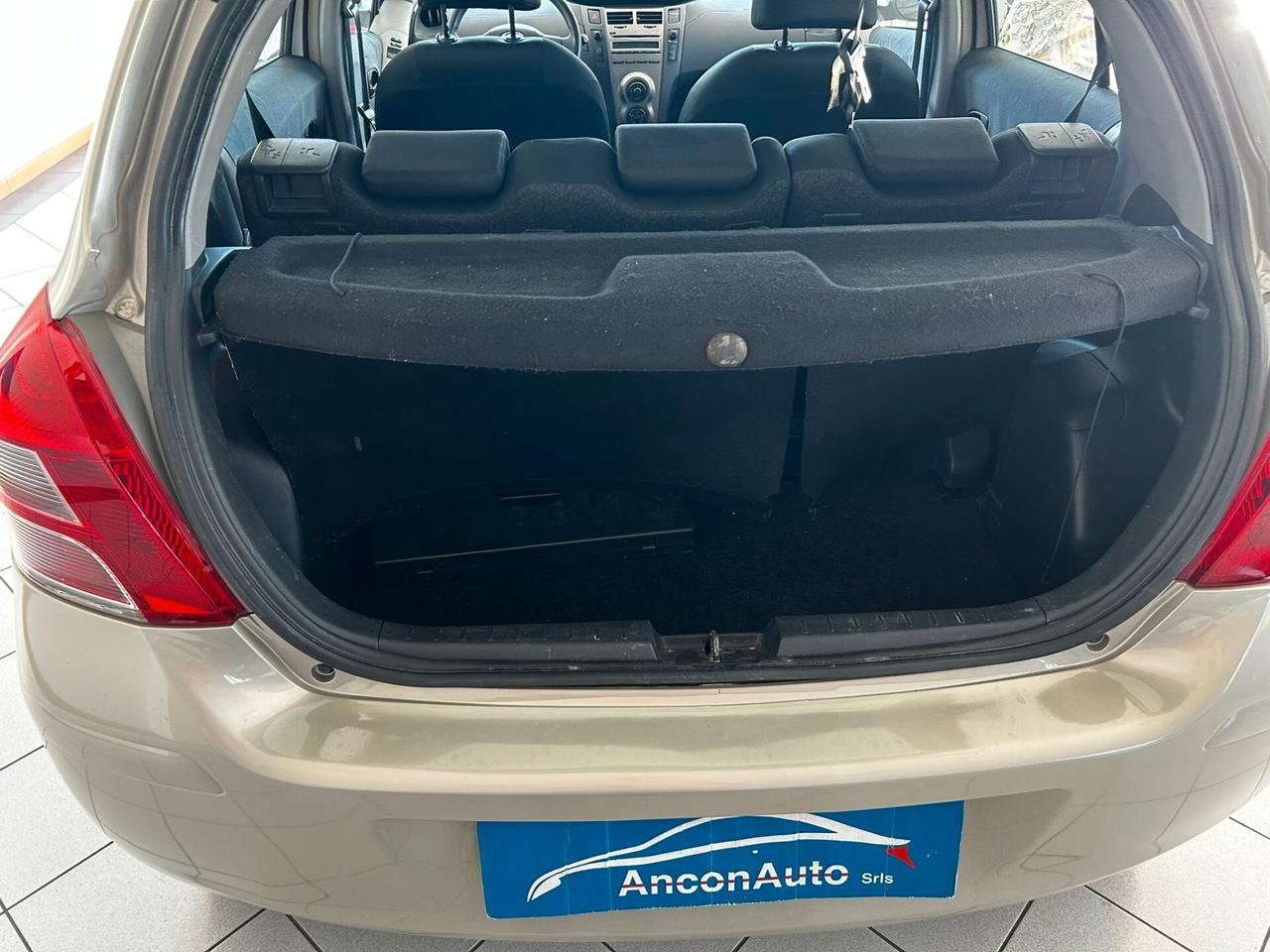 Toyota Yaris 1.0B X NEOPATENTATI 2010