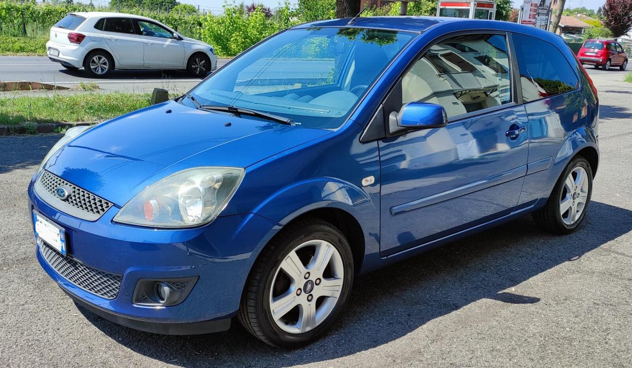 Ford Fiesta 1.2 16V 3p. Clever