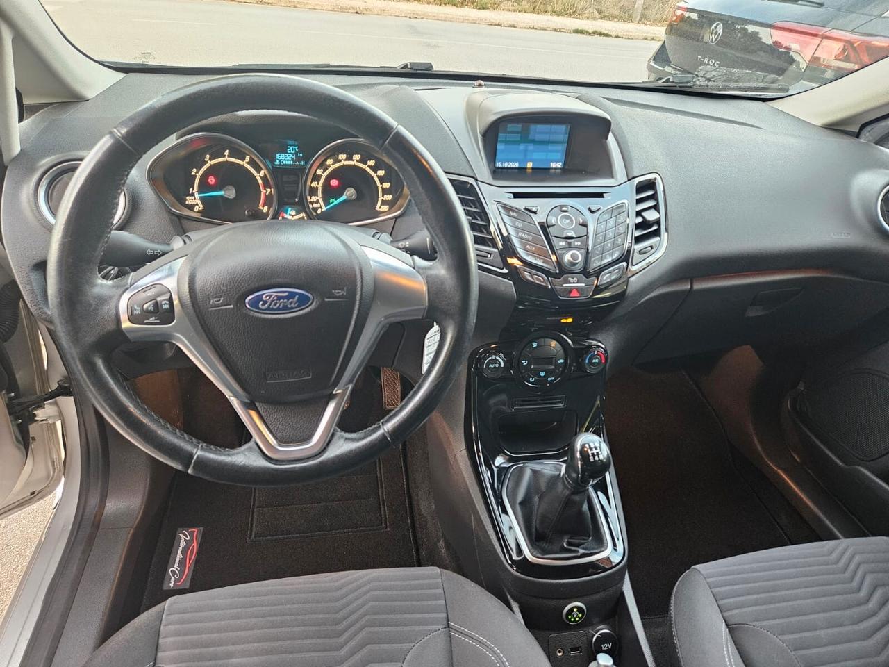 Ford Fiesta 5p. 1.4 BENZ/GPL Titanium 95cv