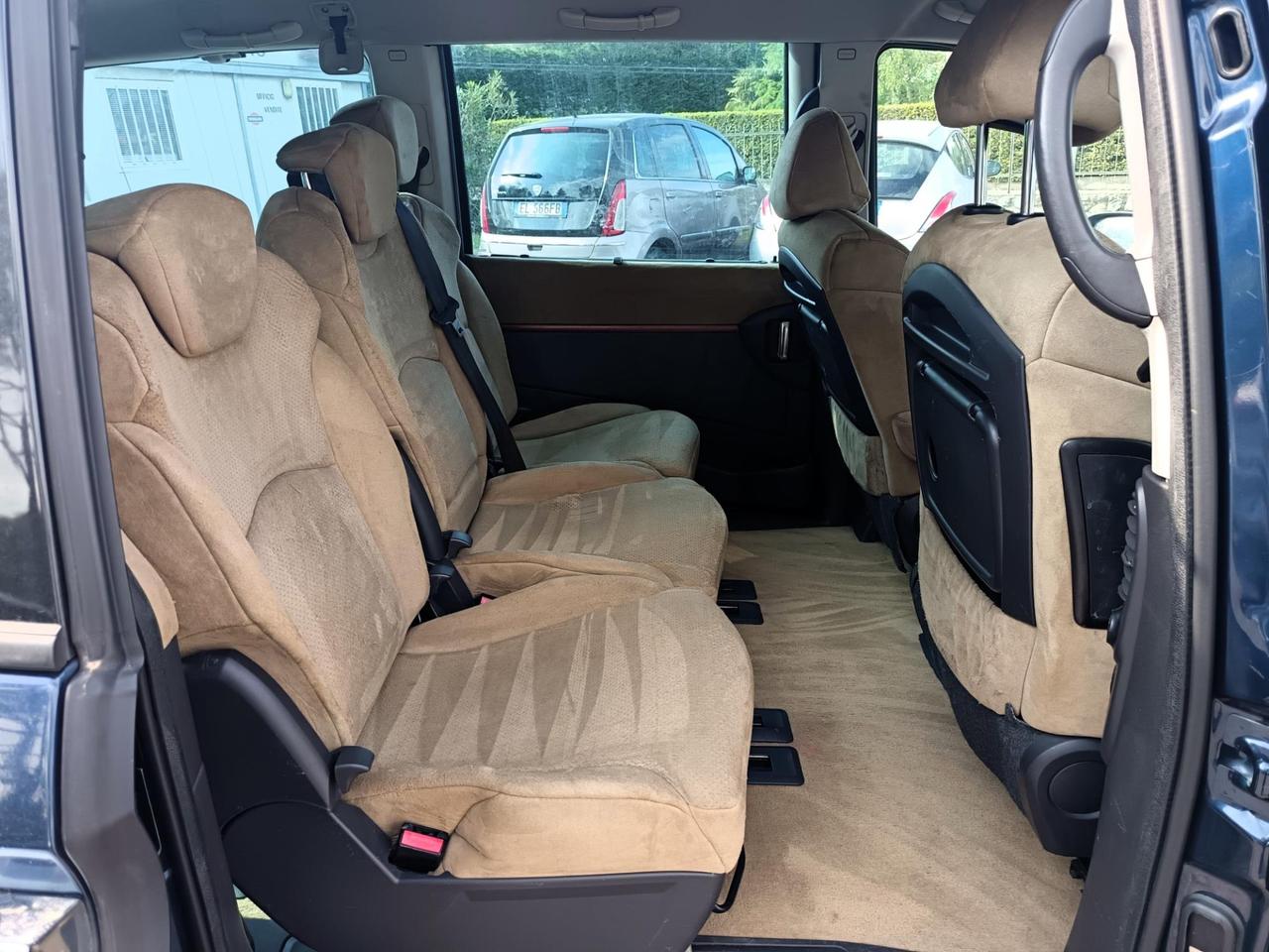 Lancia Phedra 2.2 Jtd 7 posti - Gancio traino Emblema