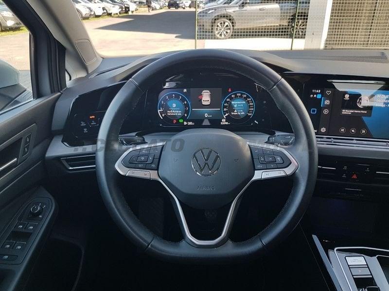 Volkswagen Golf VIII 2020 1.5 etsi evo Style 130cv dsg