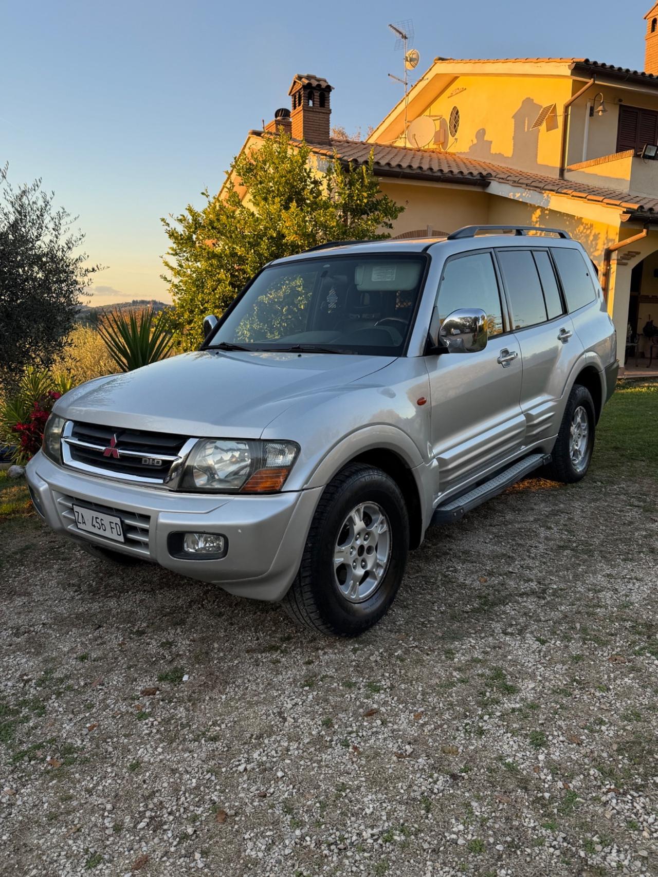 Mitsubishi Pajero 3.2 16V DI-D 5p. GLS2