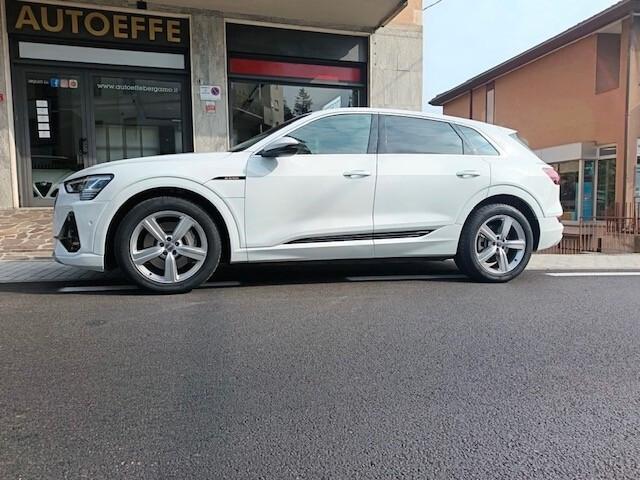 Audi e-tron 50 quattro S line *12.200 KM*IVA ESPOSTA*