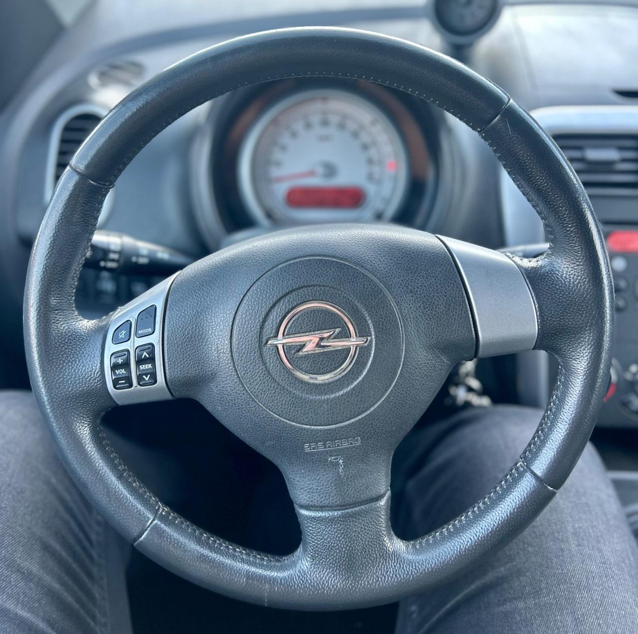 Opel Agila Enjoy Neopatentati 2010 115.000km