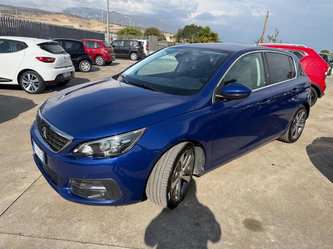 Peugeot 308 BlueHDi 120 S&S EAT6 Allure