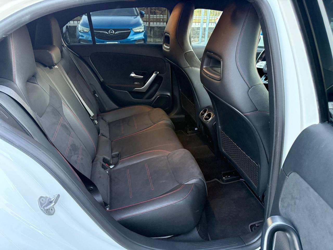 Mercedes-benz A 200 Automatic Premium AMG LINE