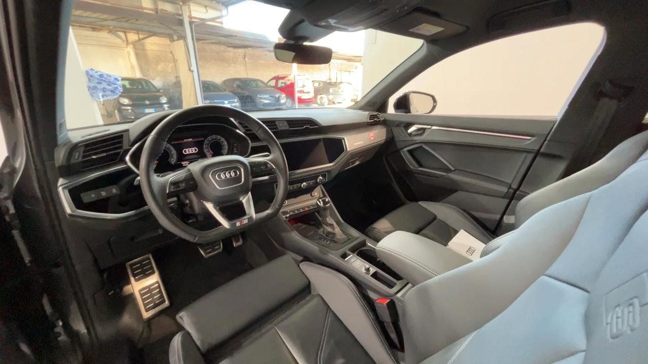 Audi Q3 SPB 35 TDI S tronic Identity Black