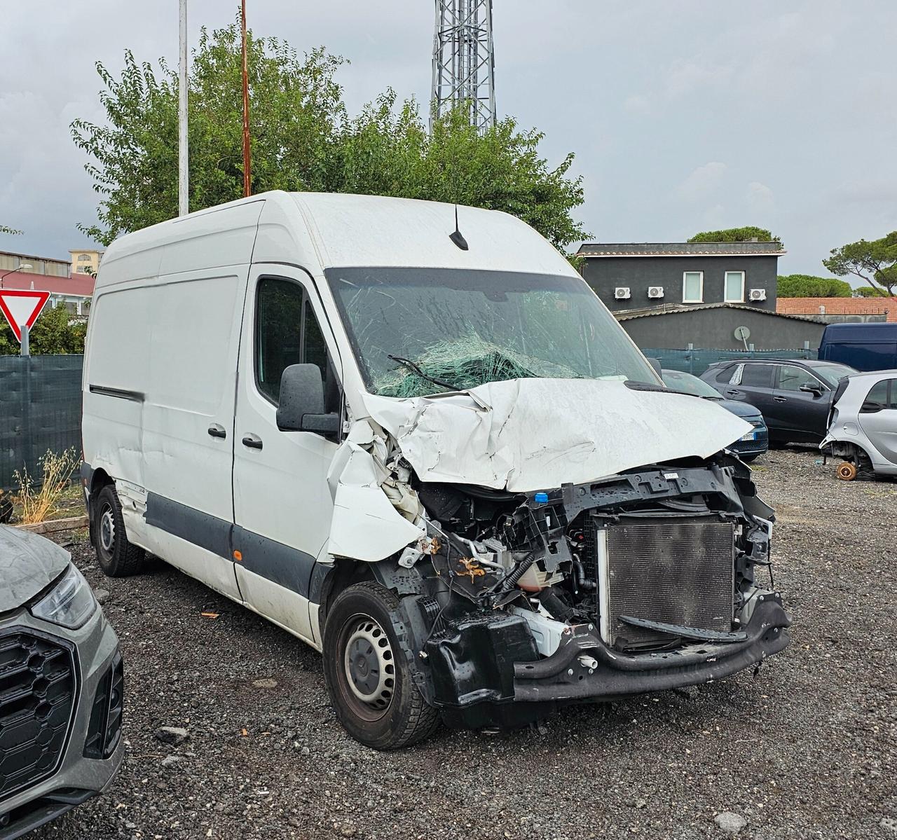 SINISTRATO Mercedes-benz Sprinter F39/35 311 CDI FWD TA Furgone