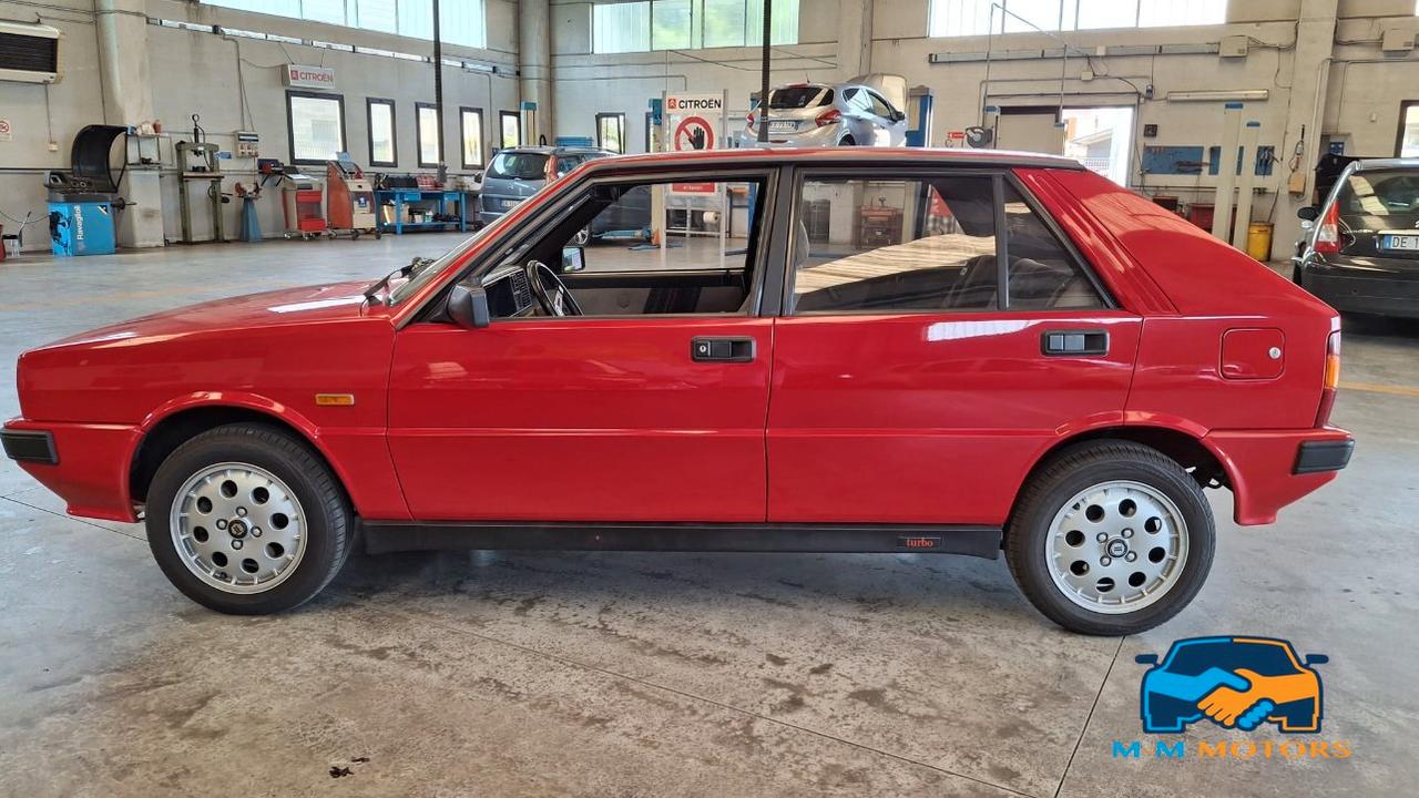 Lancia Delta 5 Porte Delta 1.6 Turbo HF RST