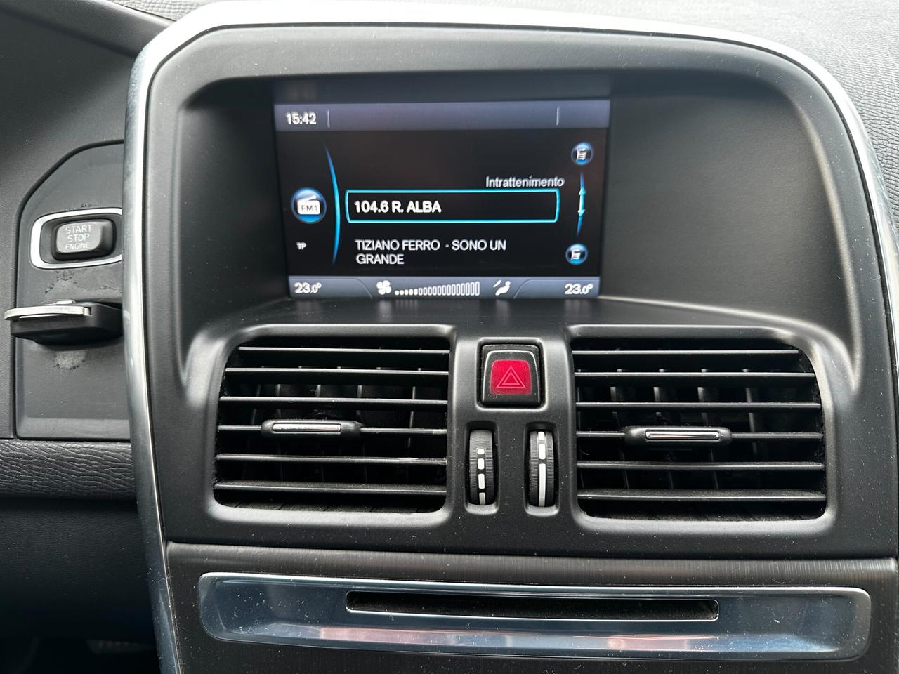 Volvo XC 60 XC60 D4 AWD Geartronic Momentum