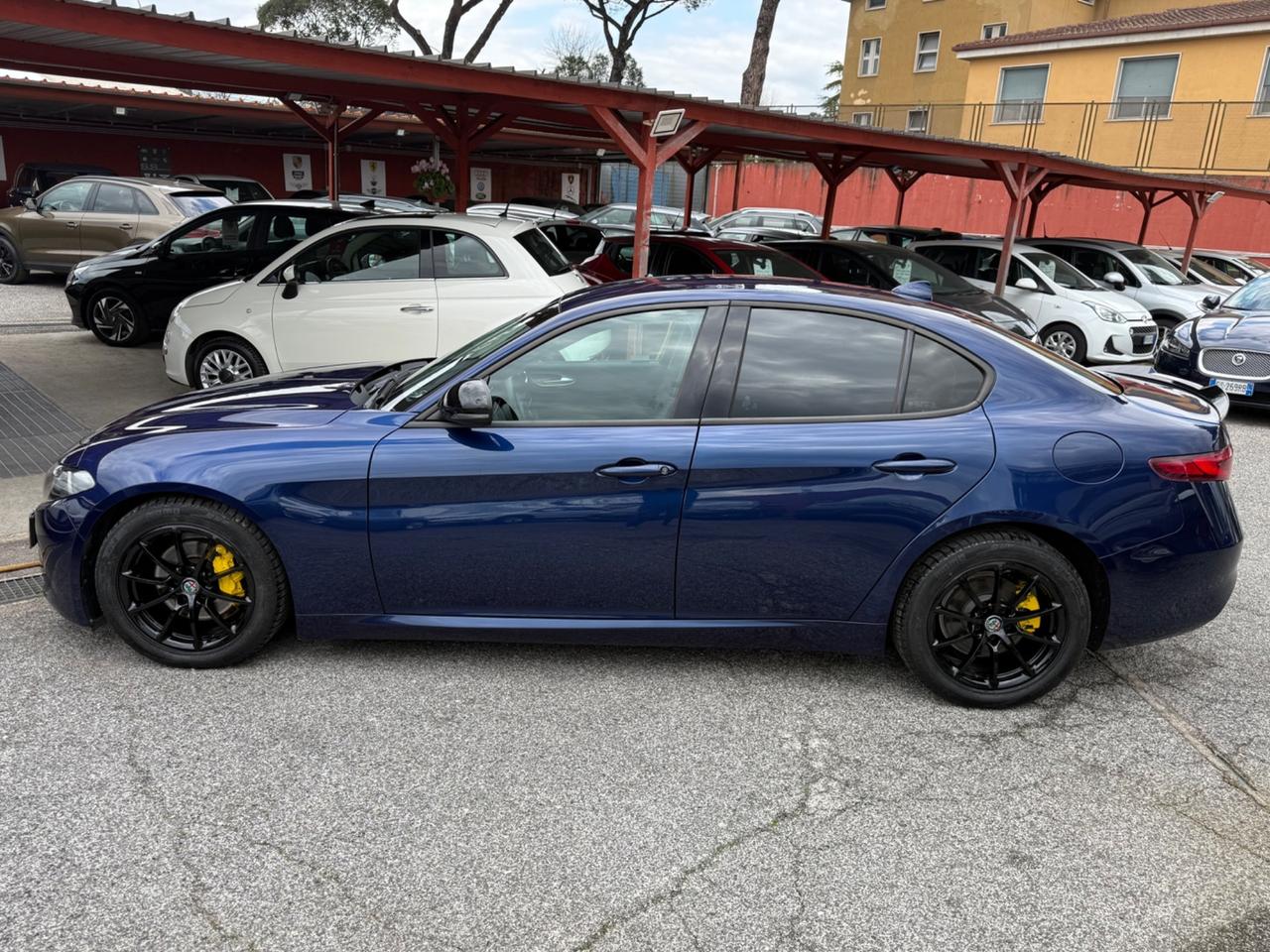 Giulia 2.2 180 CV- Sport-rate-garanzia-permute-E6