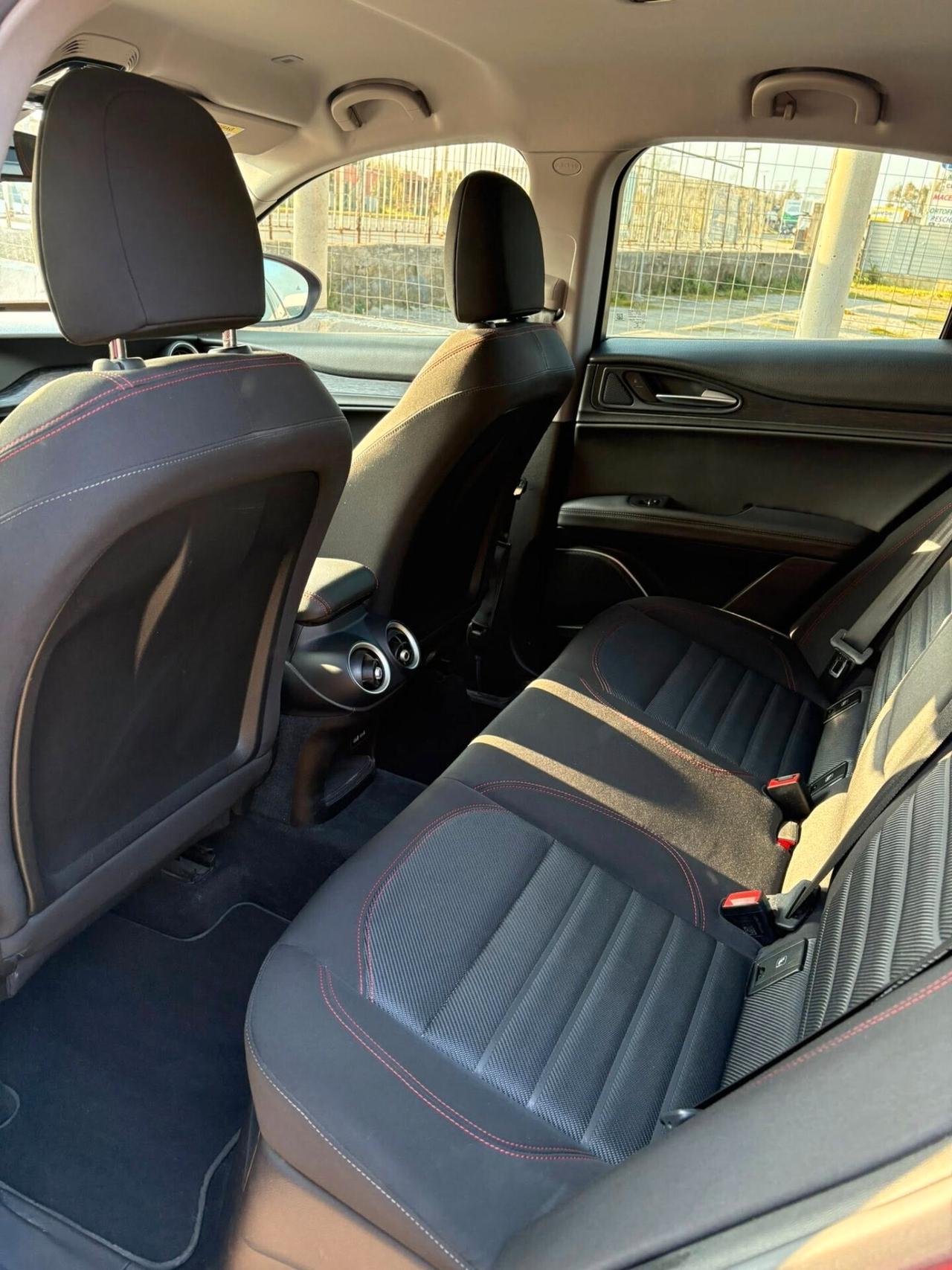 Alfa Romeo Stelvio 2.2 Turbodiesel 190 CV AT8 Q4 Business