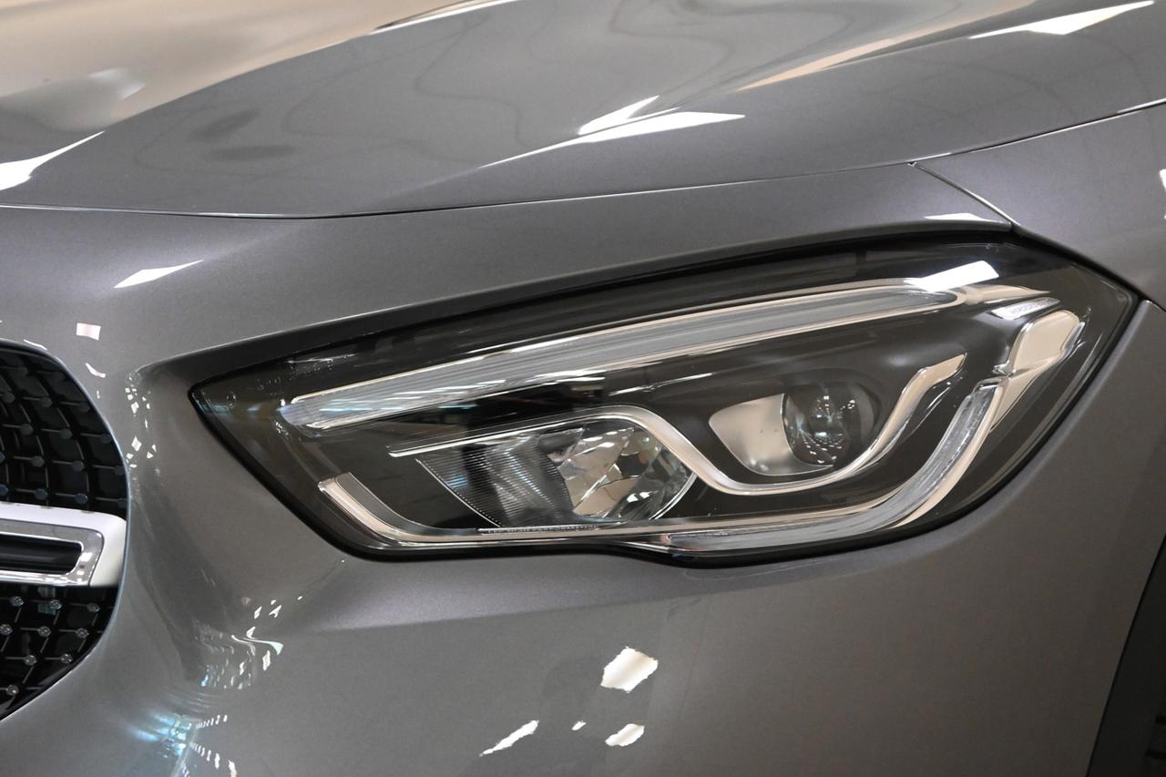 MERCEDES GLA (H247) GLA 250 e hybrid E...