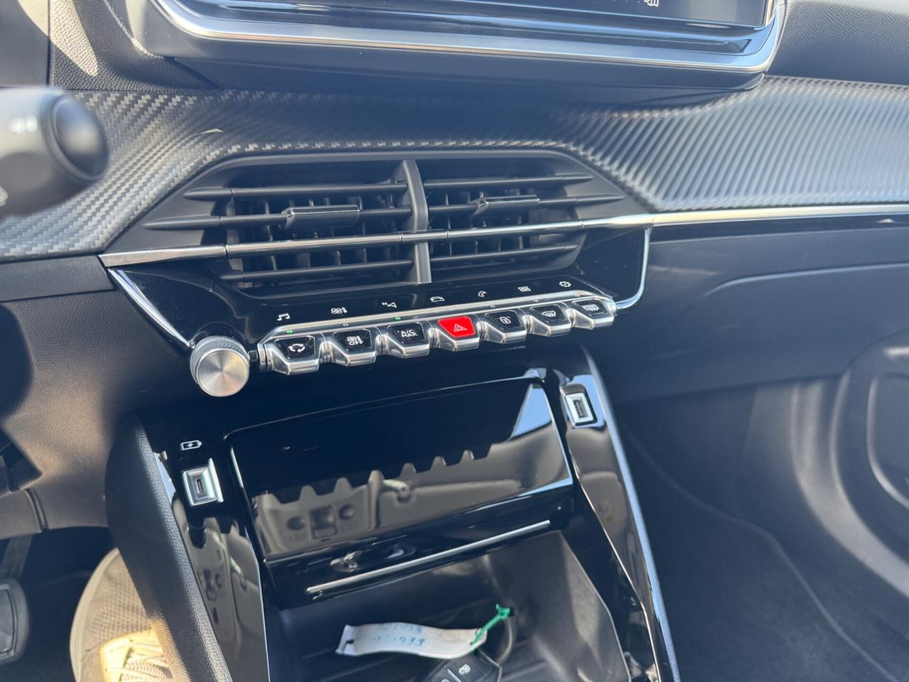 Peugeot 2008 BlueHDi 130 S&S EAT8 Allure