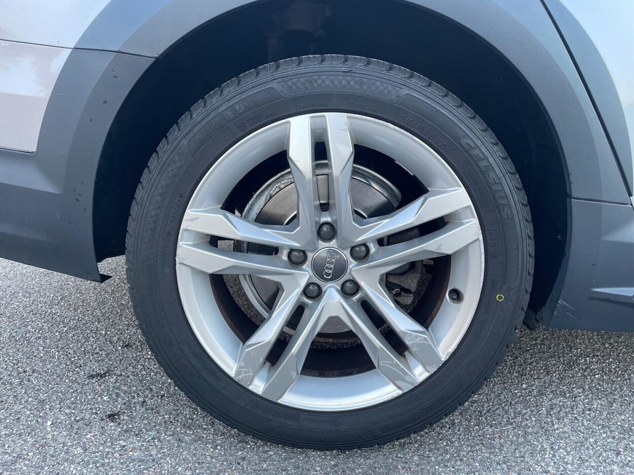 Audi A4 allroad 3.0 TDI 218 CV*Automatik*Pelle*Navi