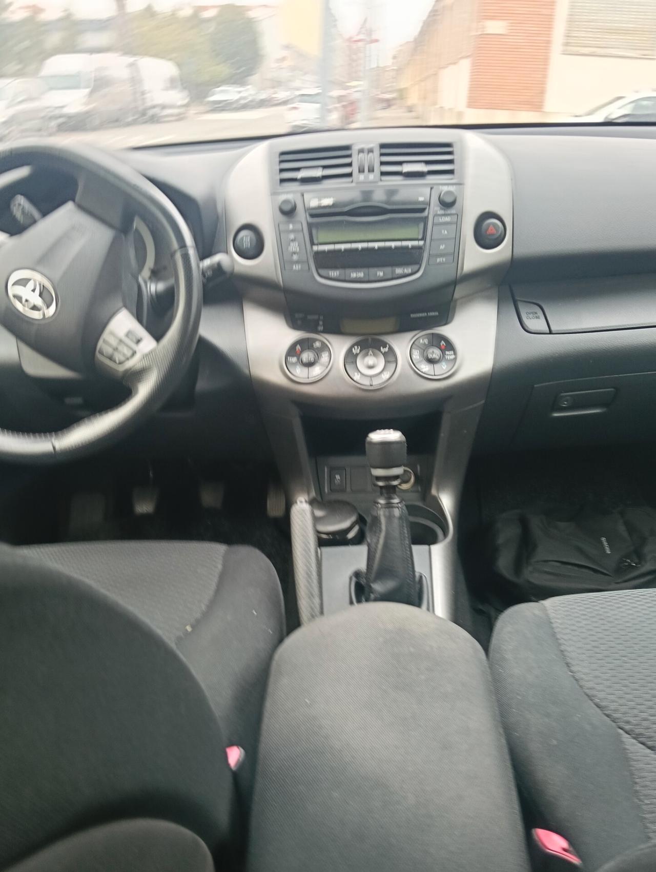 Toyota RAV 4 RAV4 Crossover 2.2 D-4D 150 CV DPF Luxury
