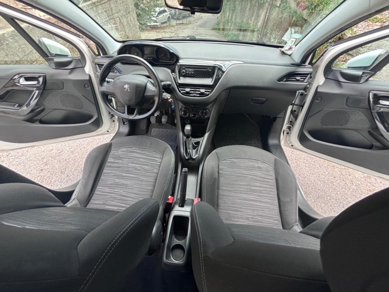 Peugeot 208 1.2 VTi 82 CV 5 porte Access