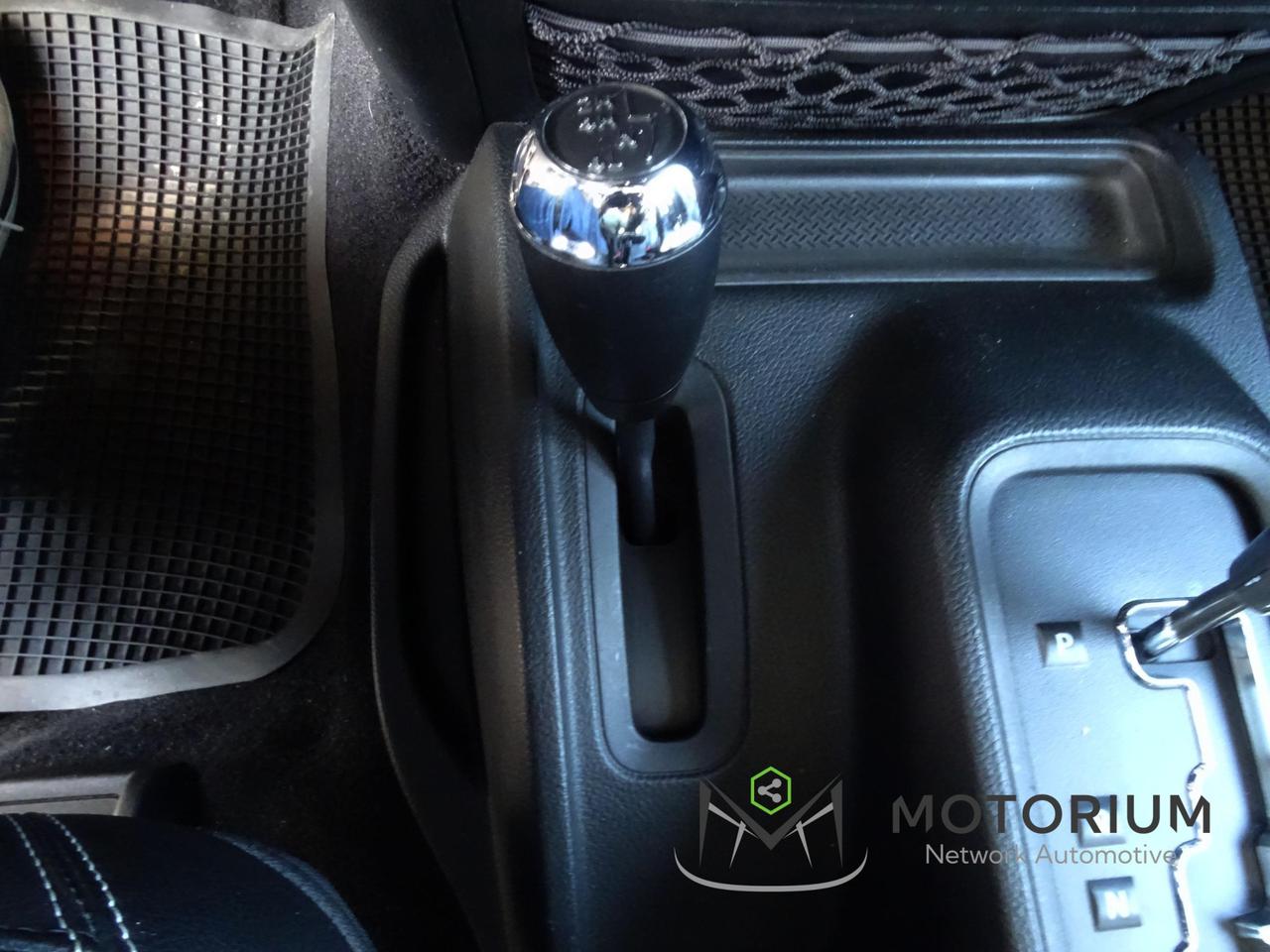 Jeep Wrangler 2.8 CRD DPF Sahara 4x4 automatic