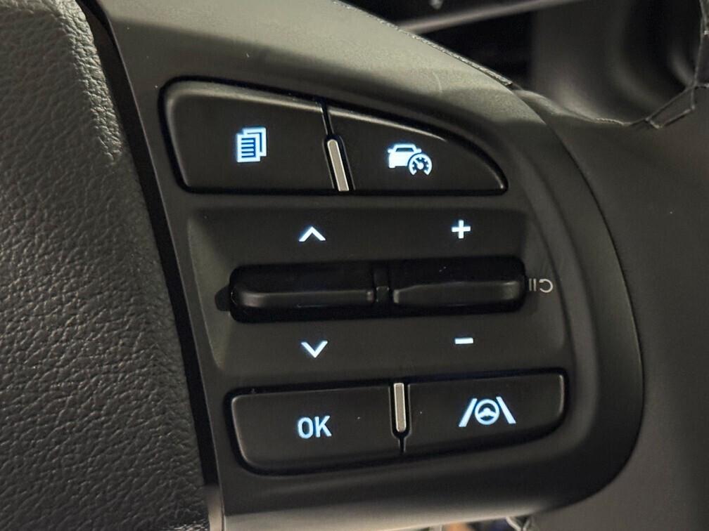 Hyundai i10 1.0 mpi Connectline 63cv auto Nav App Con 15" Neop