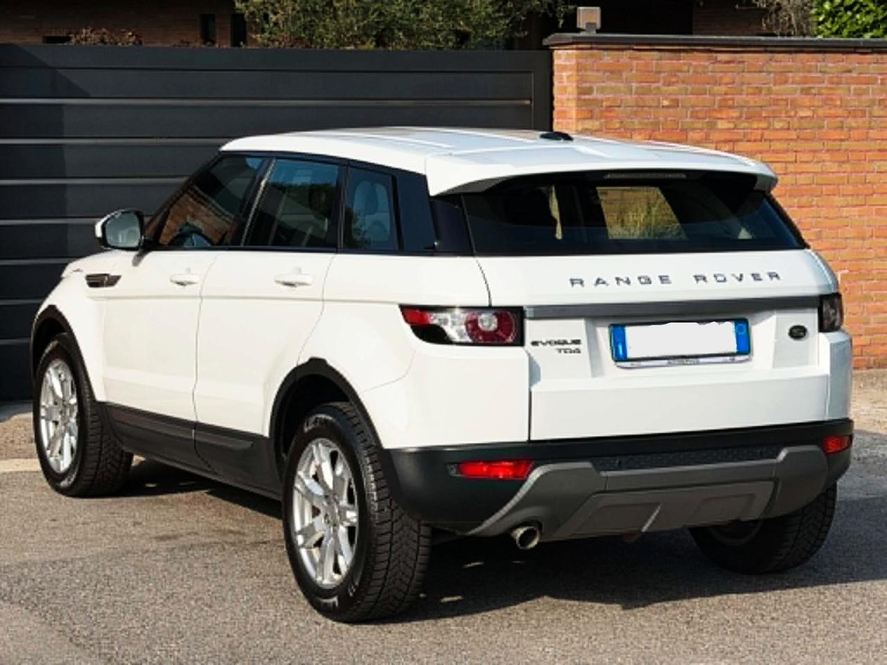 RANGE ROVER EVOQUE 2.2D aut- 149.000km-FULL-2015-GARANZIA