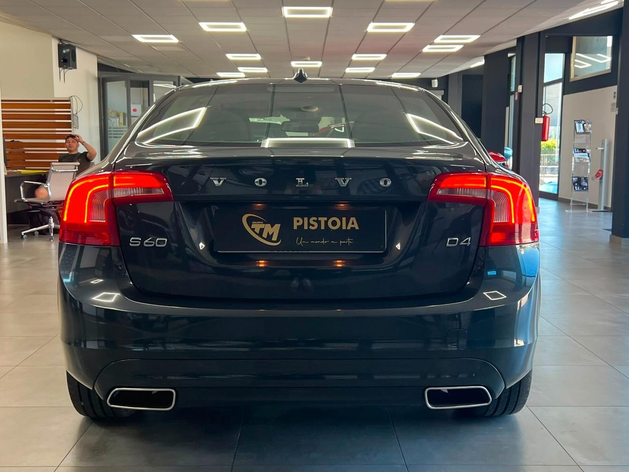 VOLVO S60 2.0 d4 Kinetic 190cv - IVA ESPOSTA