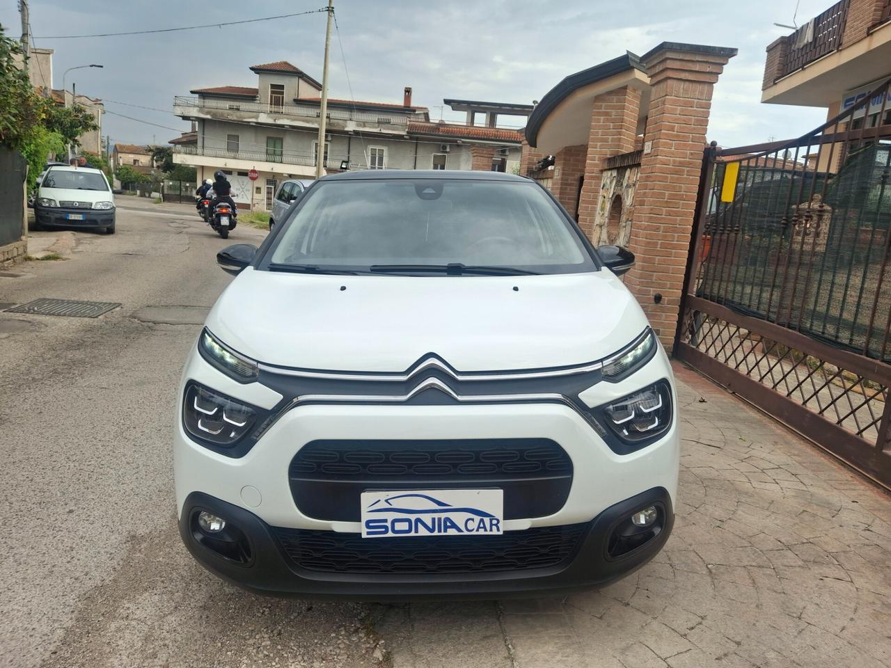 Citroen C3 PureTech 110 S&S EAT6 Shine Pack automatica