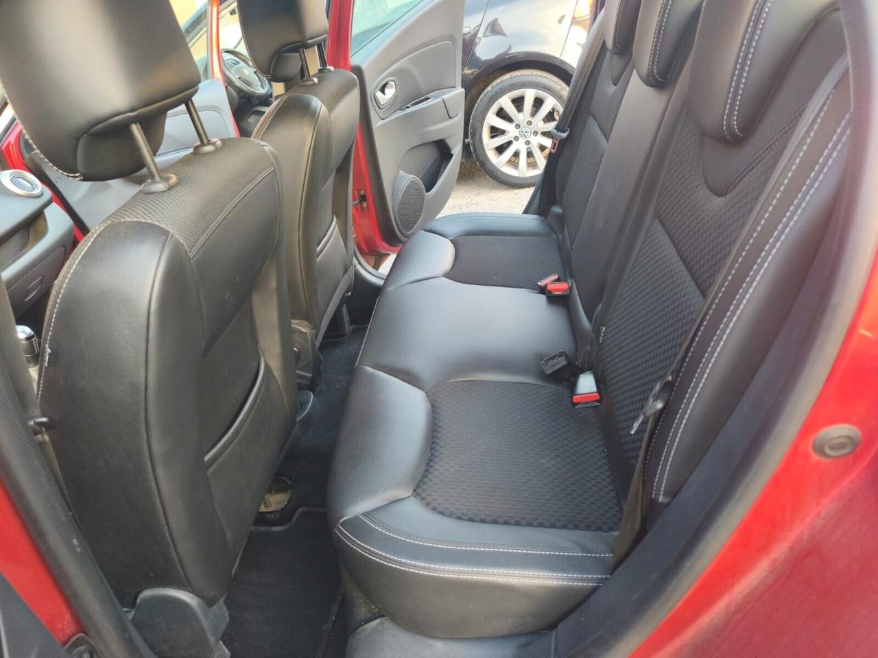 Renault Clio 2018---1.0 Benzina