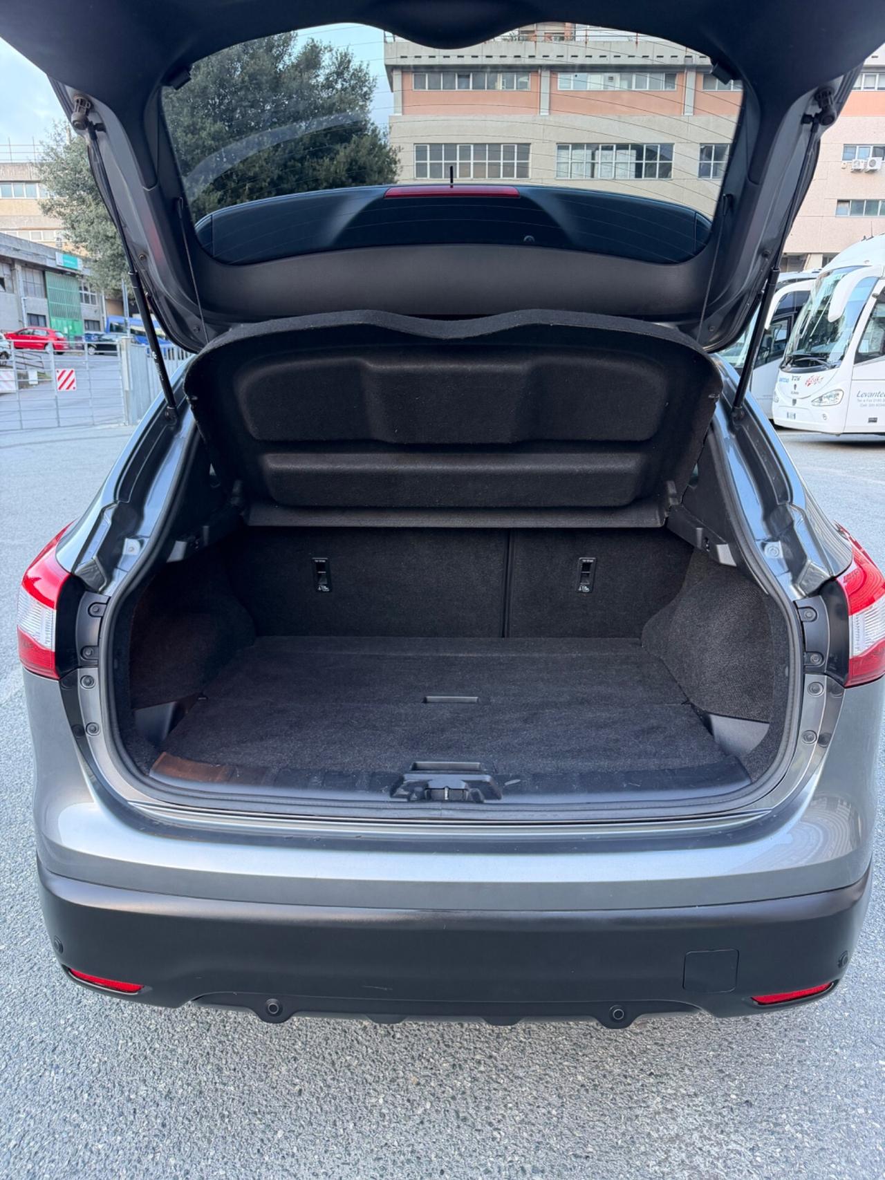 Nissan Qashqai 1.5 dCi 110CV - NEOPATENTATI