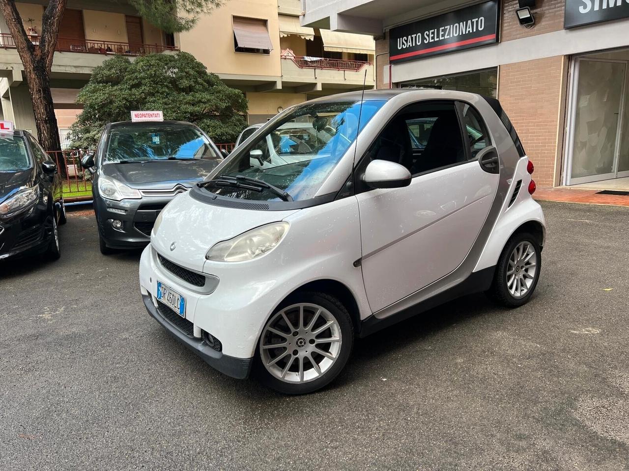 Smart ForTwo 1000 52 kW coupé pure