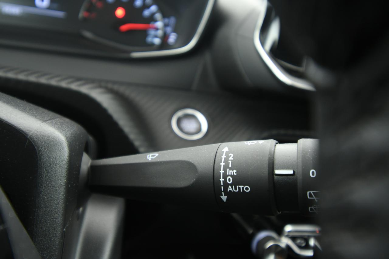 PEUGEOT 208 1.2 puretech Allure s&s 75cv NEOPATENTATI+CAMERA+APP CONNECT