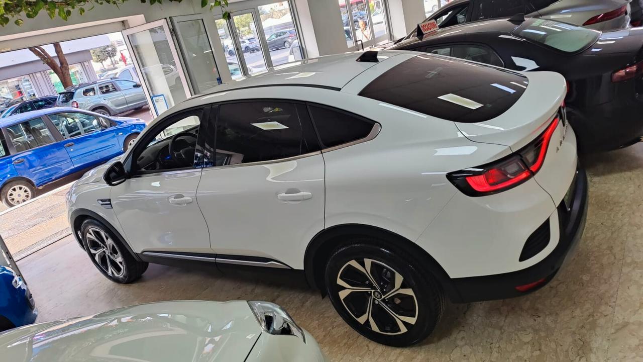 Renault Arkana 1.6 Full Hybrid E-Tech 145 CV Techno