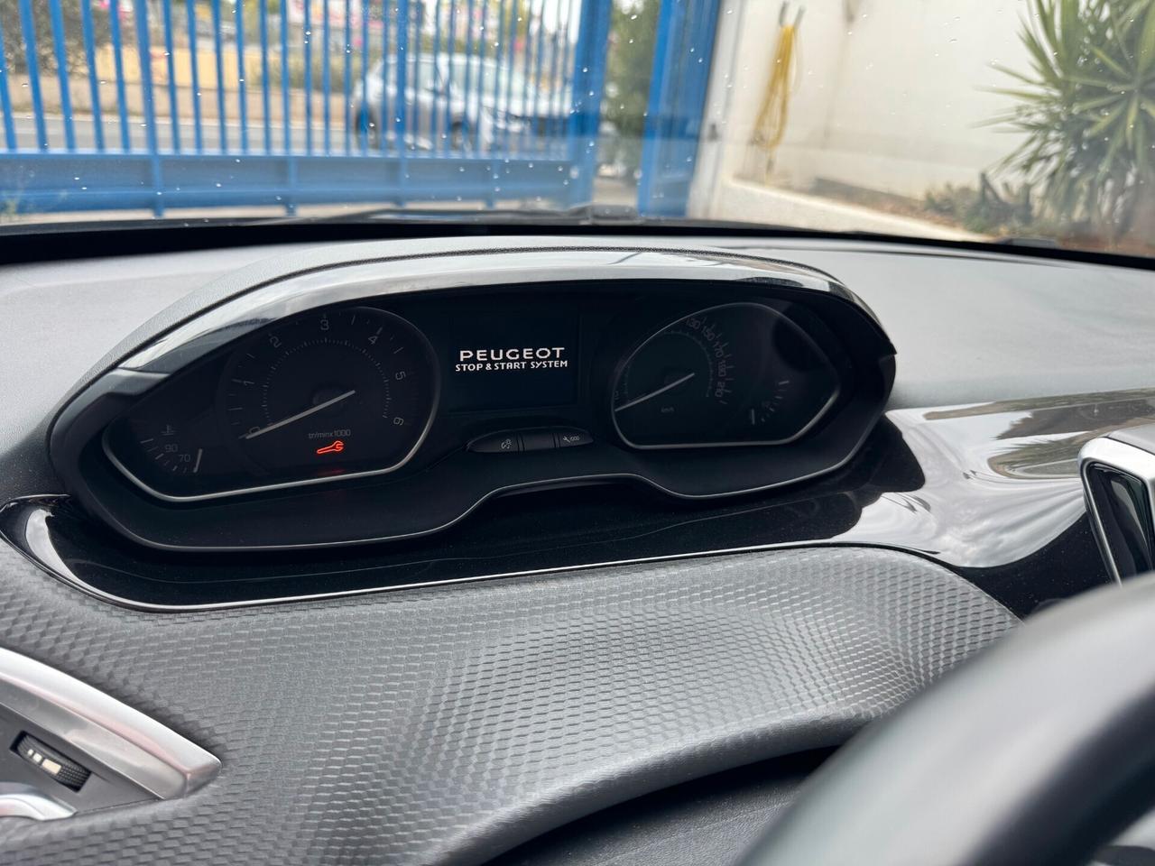 Peugeot 208 BlueHDi 75 5 porte Allure