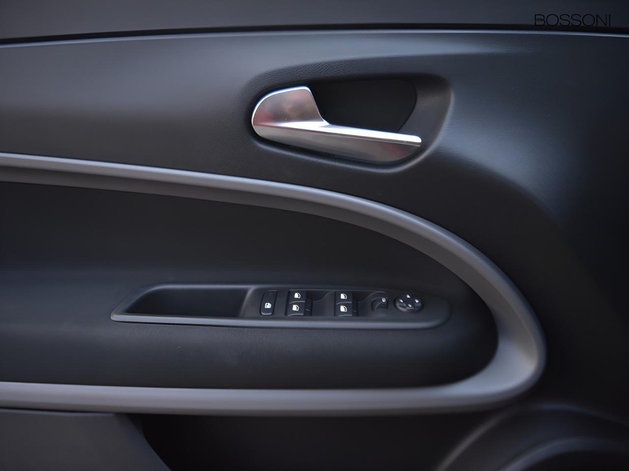 Jeep Avenger 1.2 turbo 100cv longitude fwd