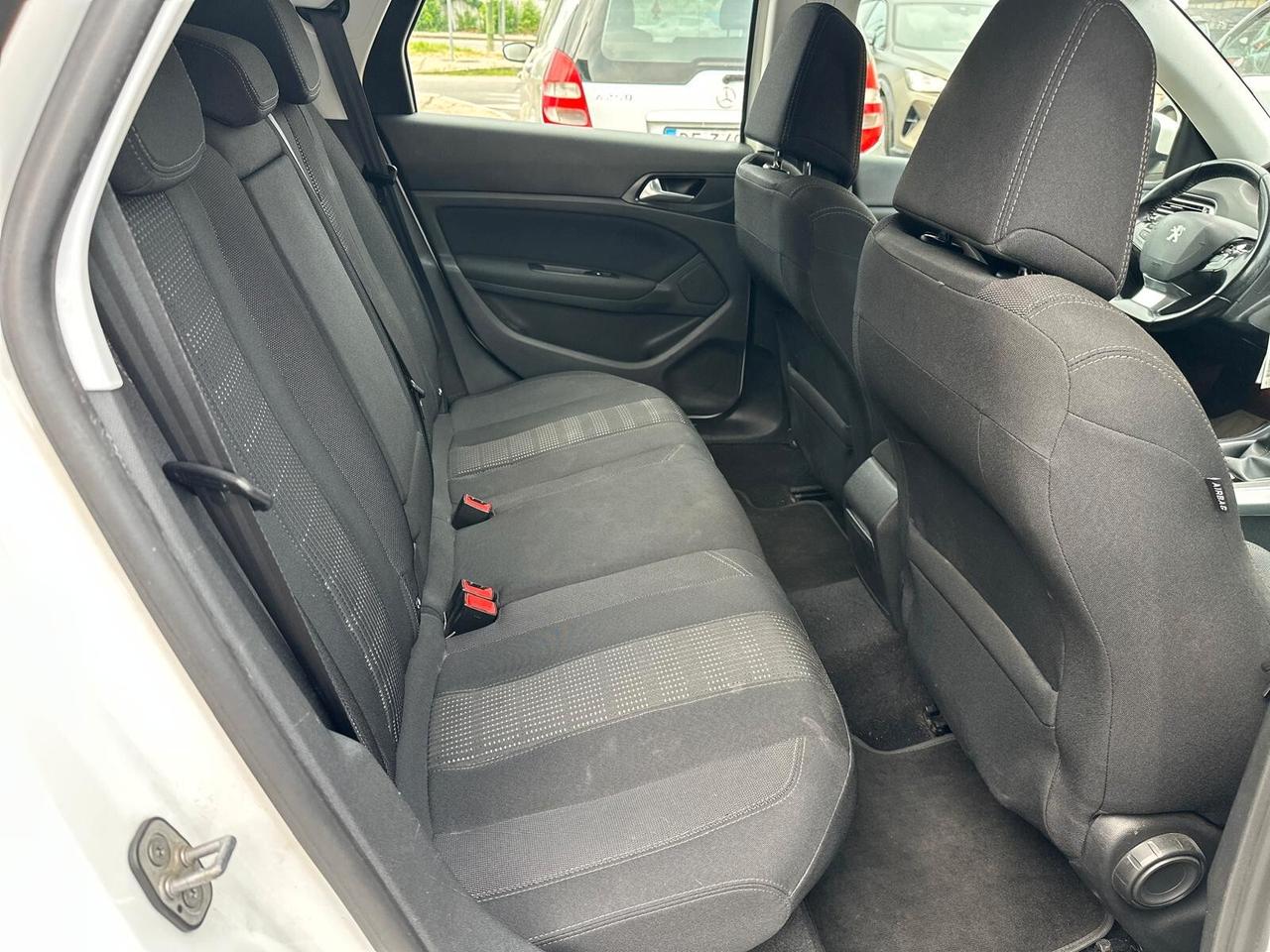 Peugeot 308 BlueHDi 120 S&S EAT6 SW GT Line