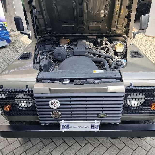 Land Rover Defender 90 2.2 PUMA TD4- LIFE&STYLE