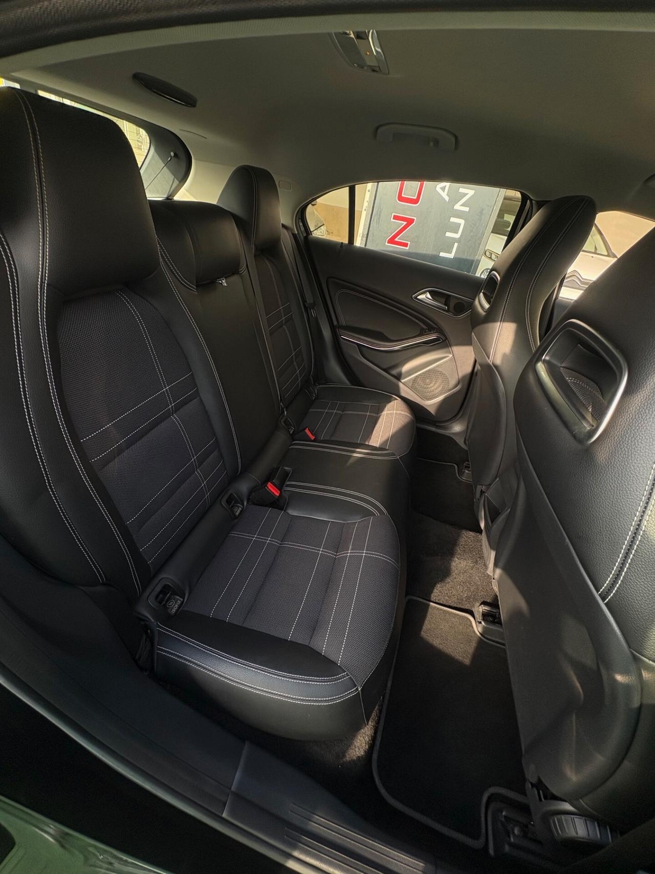 Mercedes-benz A 180 d Automatic Premium
