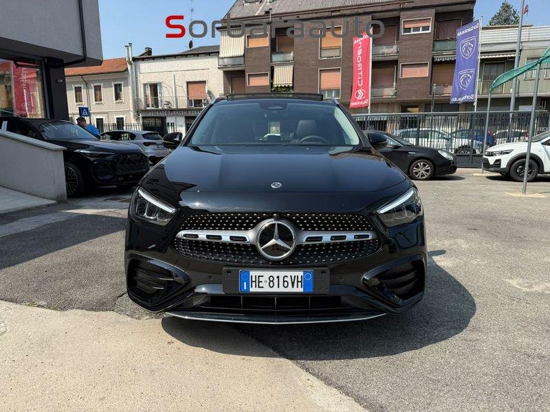 Mercedes-Benz GLA 200 d Automatic AMG Line Premium con Tetto Panoramico.