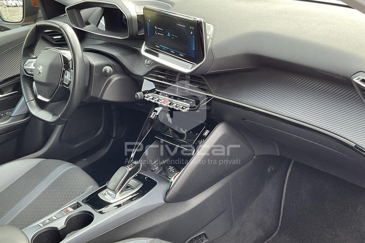 PEUGEOT 2008 motore elettrico 136 CV Allure