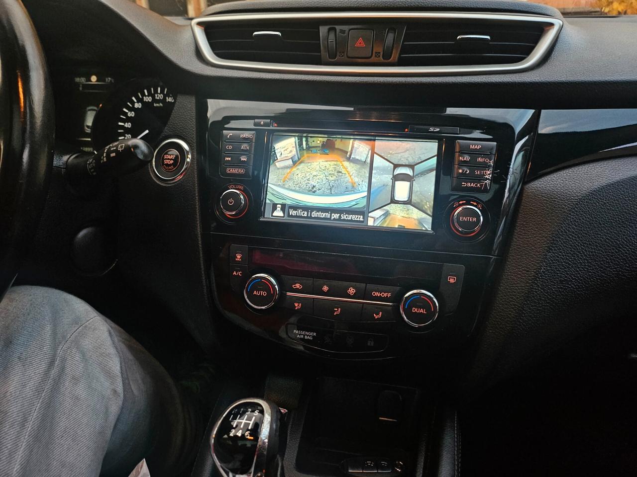 Nissan Qashqai 1.6 dCi Tekna 136.000km 2015