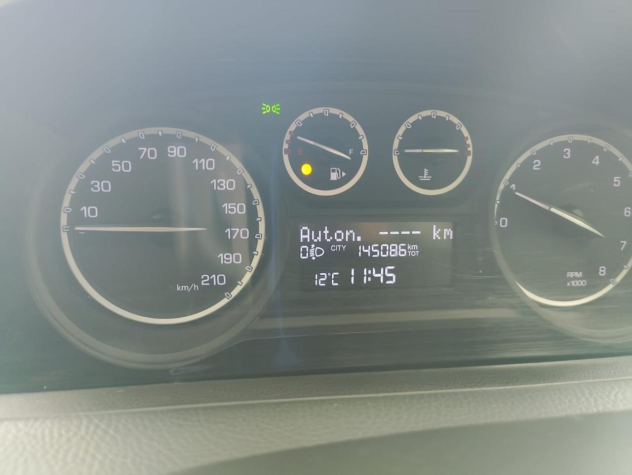 Lancia Ypsilon 1.2 69 CV Unyca