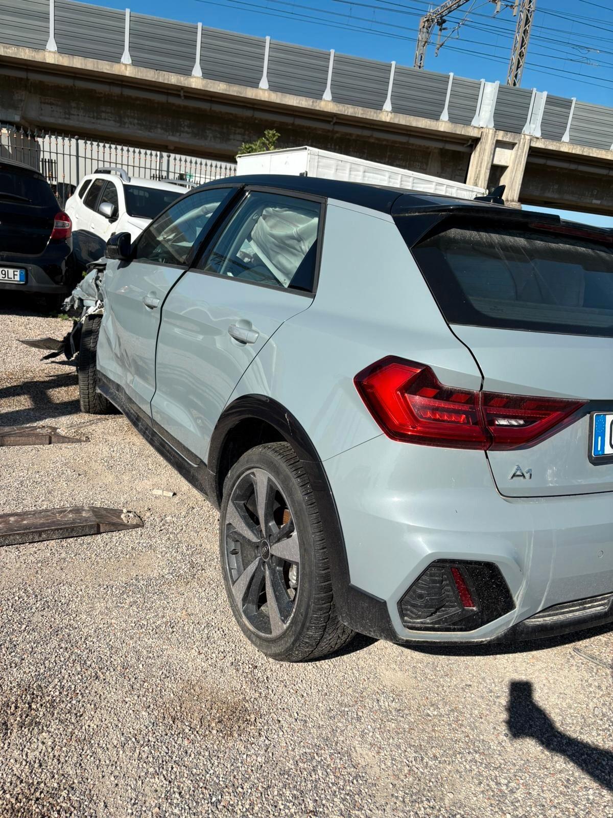 Audi A1 allstreet 30 TFSI S tronic Identity Contrast